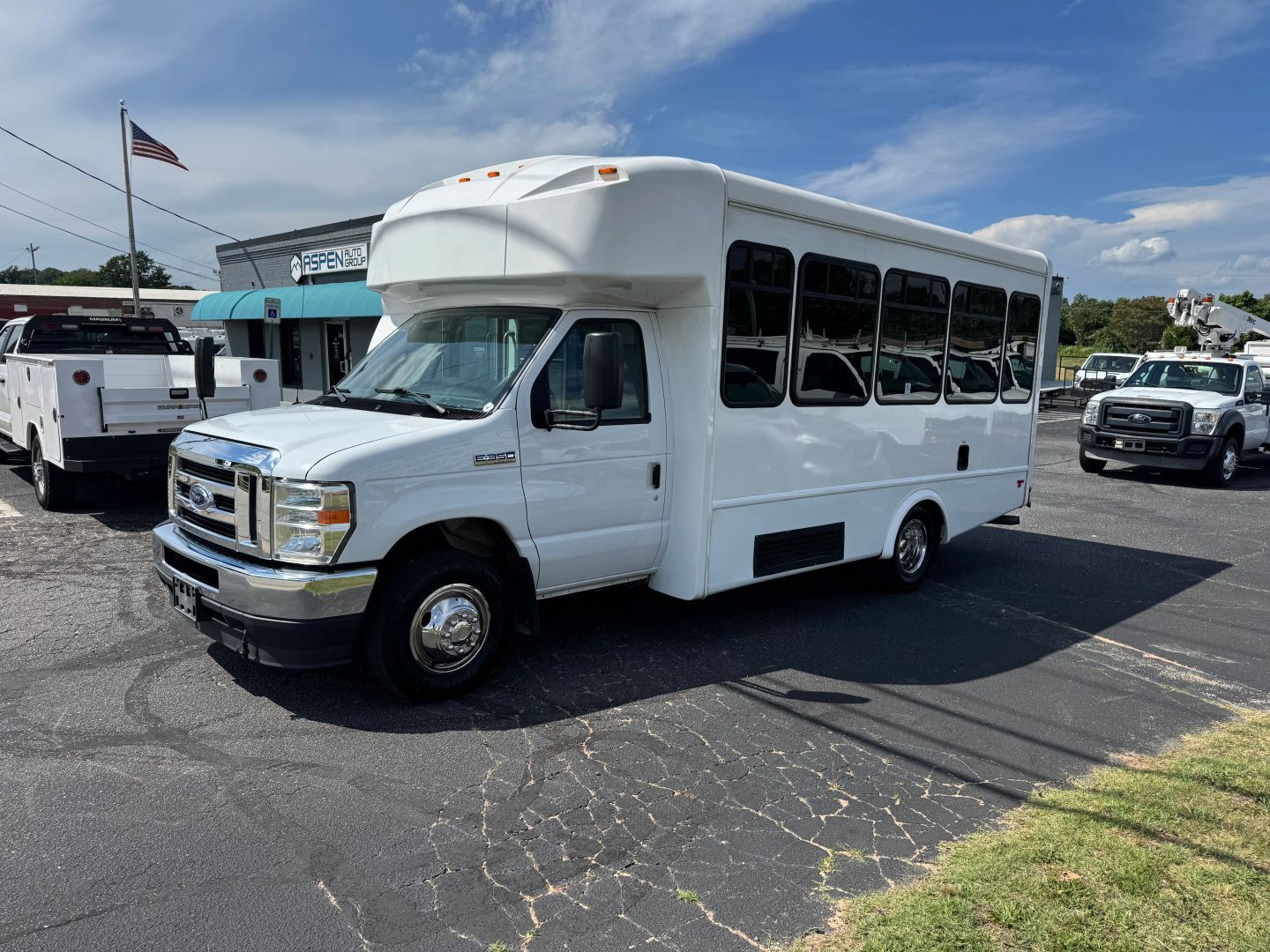 ford e-series cutaway 2021 1FDEE3FN6MDC09586 image